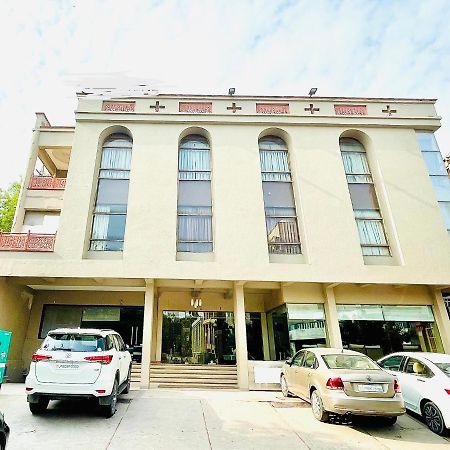 Hotel Bhoomivilas Агра Екстер'єр фото
