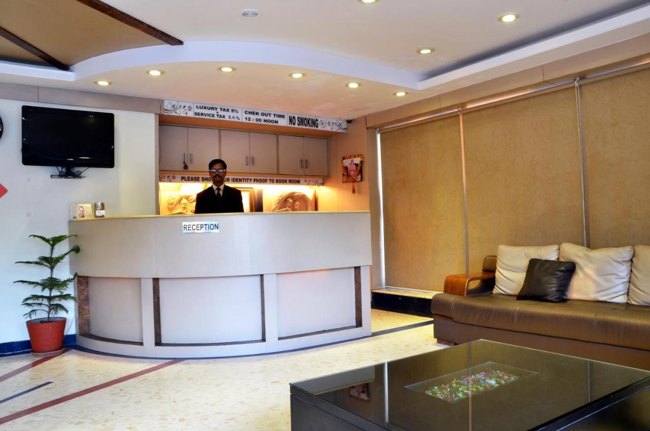 Hotel Bhoomivilas Агра Екстер'єр фото
