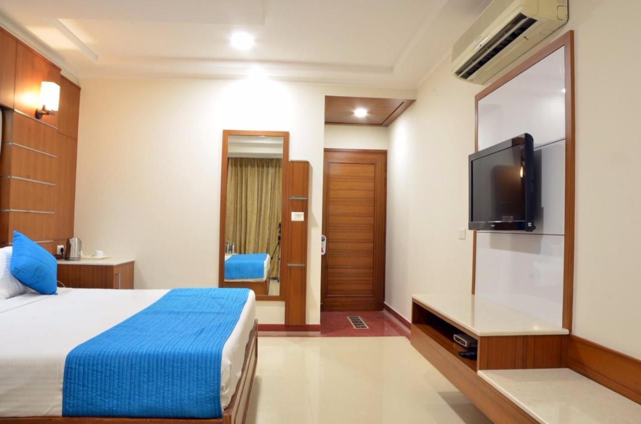 Hotel Bhoomivilas Агра Екстер'єр фото