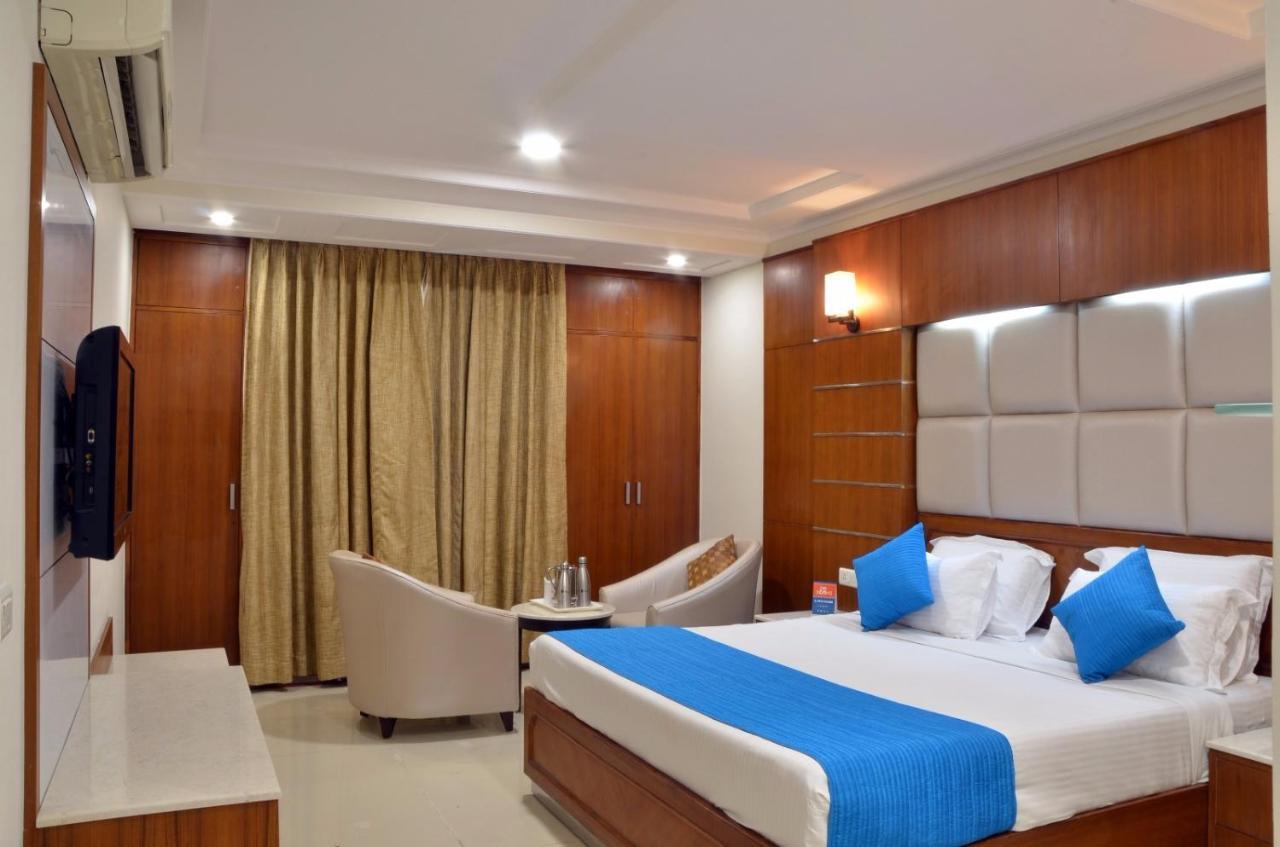 Hotel Bhoomivilas Агра Екстер'єр фото