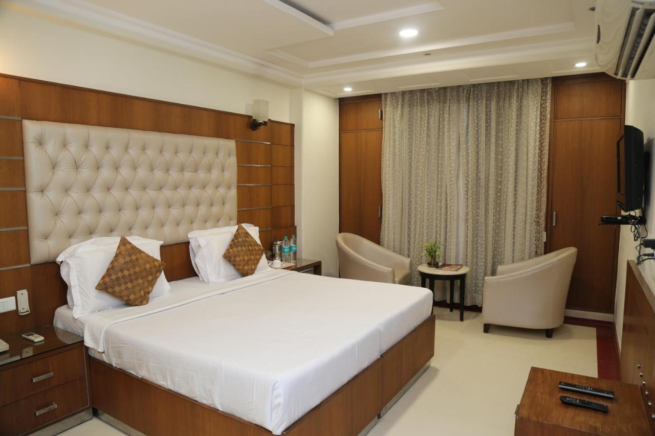 Hotel Bhoomivilas Агра Екстер'єр фото