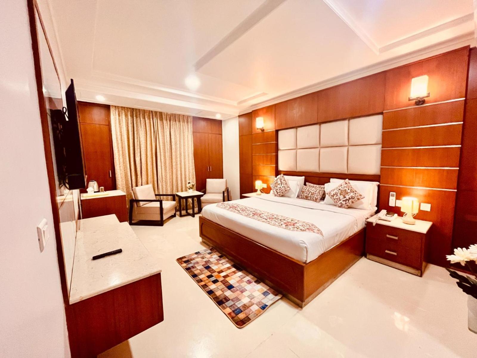Hotel Bhoomivilas Агра Екстер'єр фото