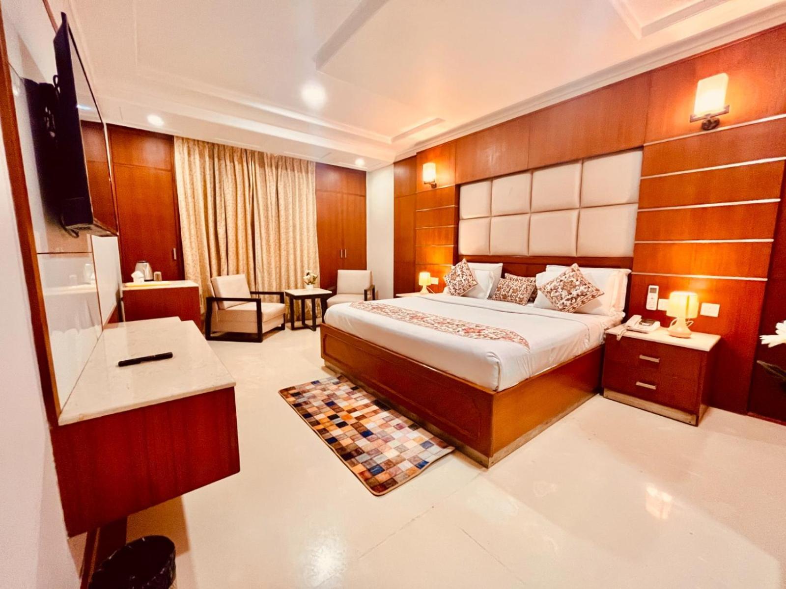 Hotel Bhoomivilas Агра Екстер'єр фото