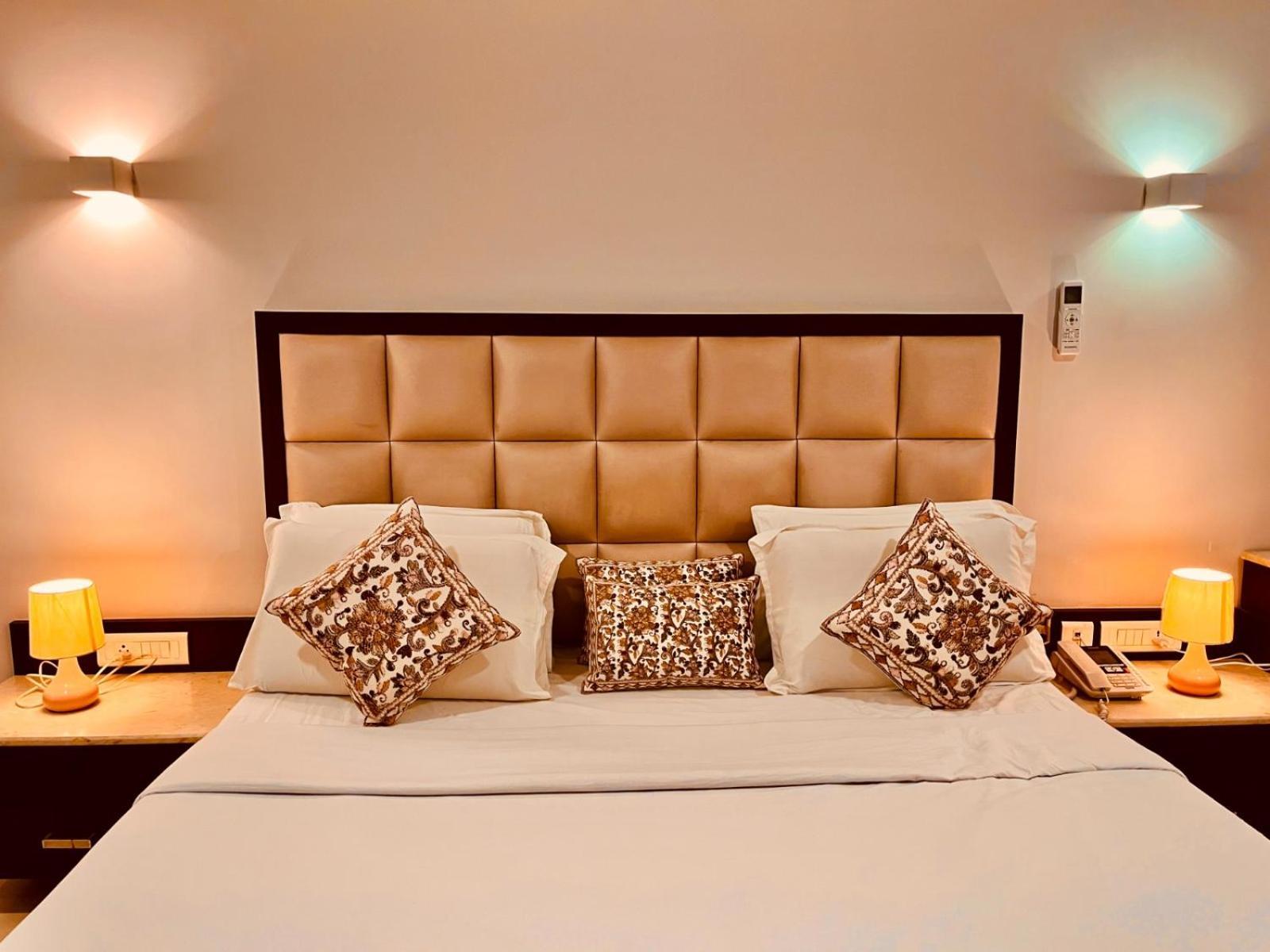 Hotel Bhoomivilas Агра Екстер'єр фото